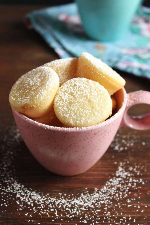 Coconut mochi in a pink mug.