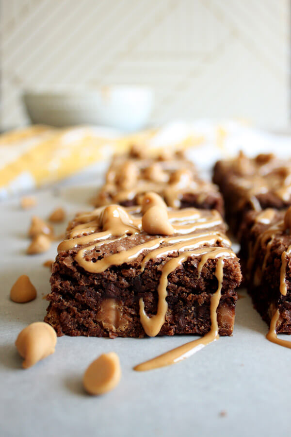 Peanut butter brownies with peanut butter chips and drizzle
