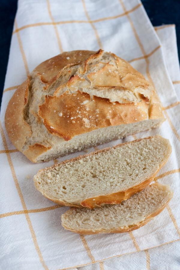 Easy No Knead Artisan Bread - sliced