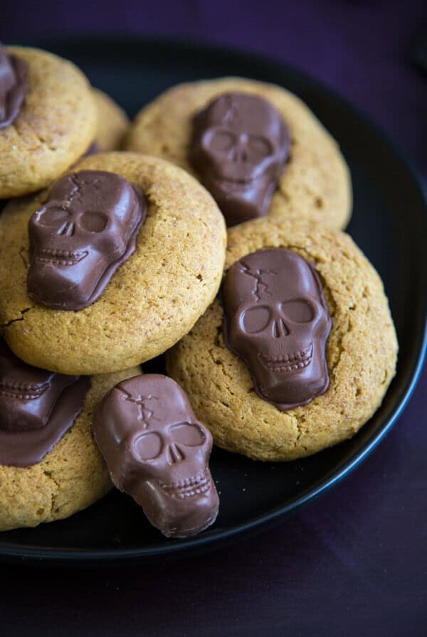 Peanut Butter Skull Pumpkin Cookies on a plate